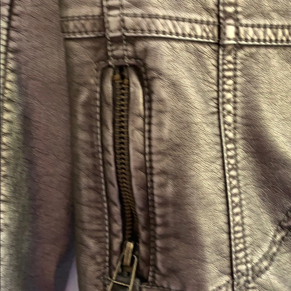 Forever 21 Jacket. Size Small - Picture 4 of 5